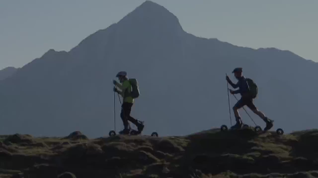 A video of the v9 TOUR 200 Cross SKate in action